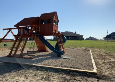 Farm-and-yard-megasized-rr-cabin-spiral-slide-customer-4