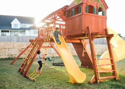 farm-yard-central-texas-6-5-jaguar-playcenter-megasized-edition-with-rr-cabin-and-spiral-slide-1