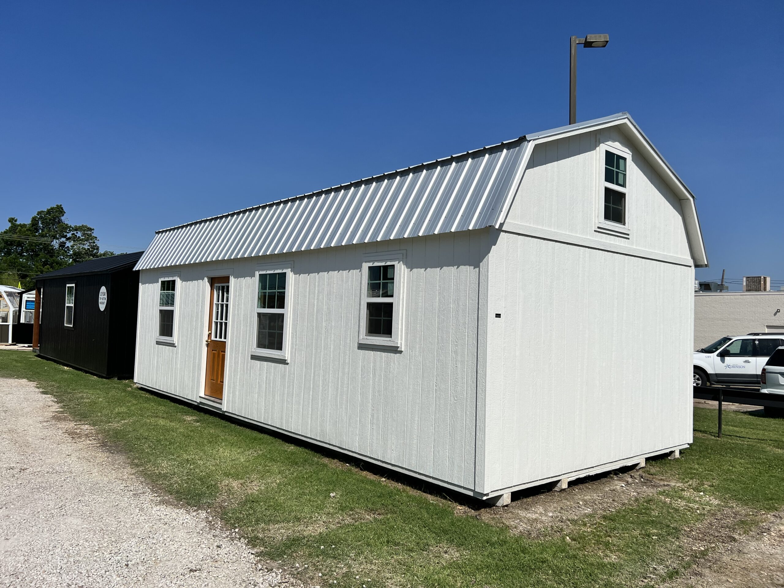 Right side view of 14x32 lofted barn
