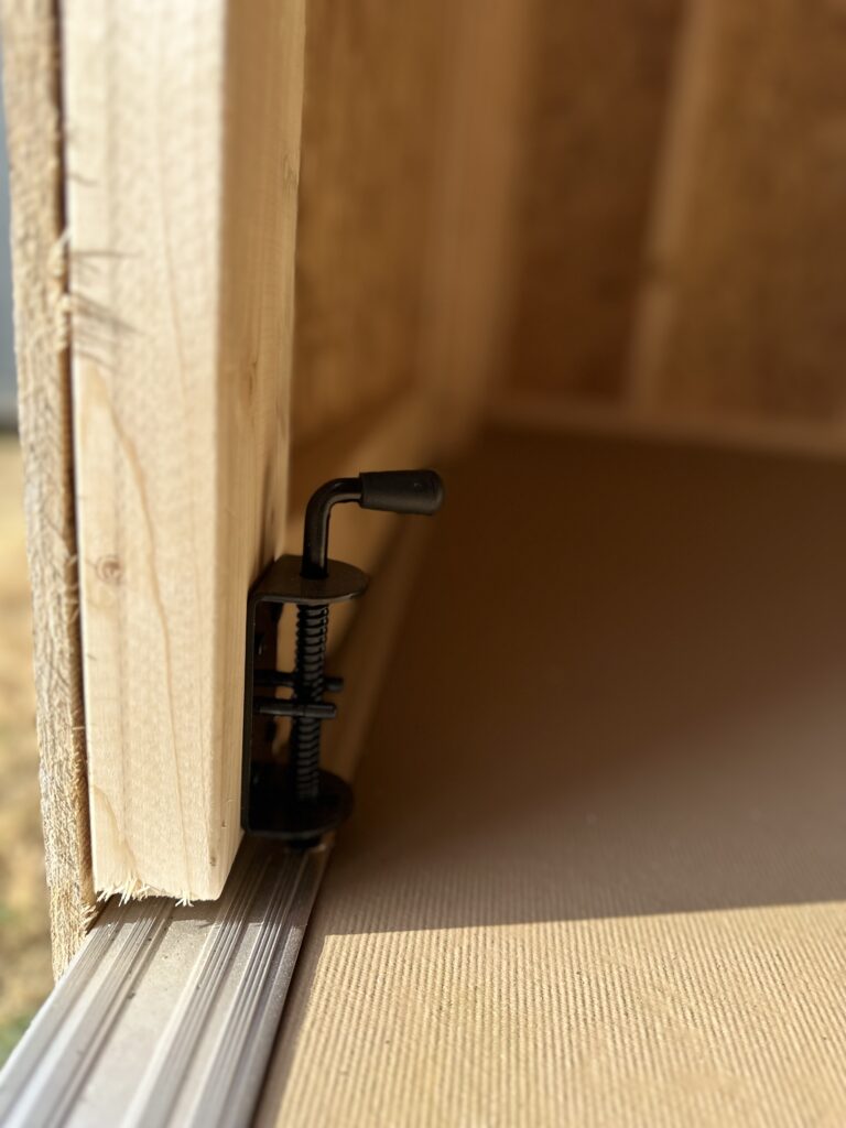 drop pins to easily open the left door 