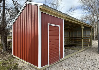 10X28 Metal Loafing Shed With Tack Room