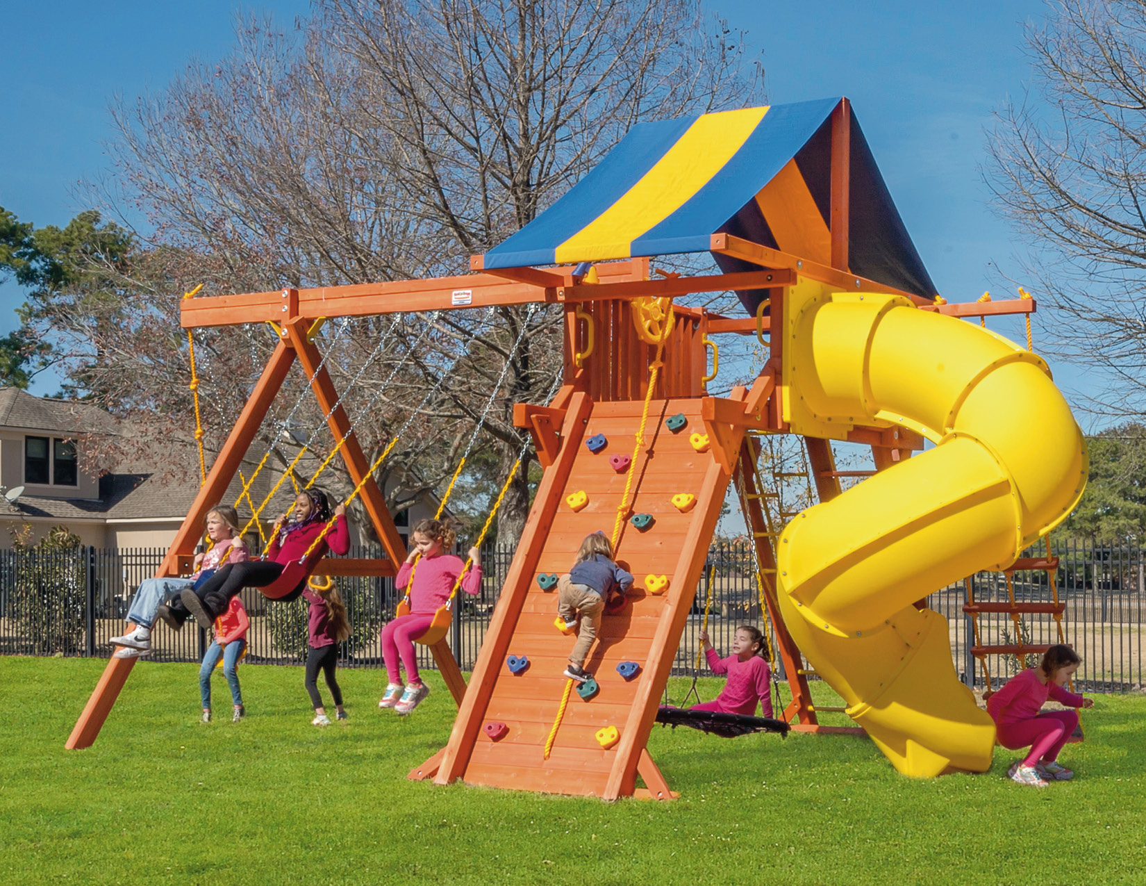 Farm-and-yard-temple-waco-belton-salado-robinson-central-texas-playset-playground-67-74JaguarPlaycenter-Config2wTarp_Spiral