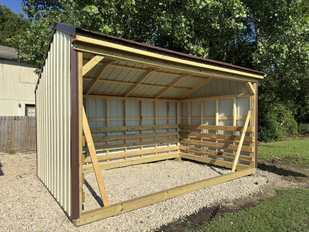 10X16 Loafing Shed