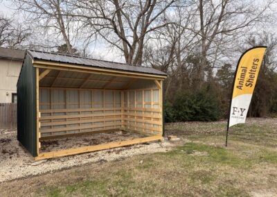 10 X 16 Loafing Shed